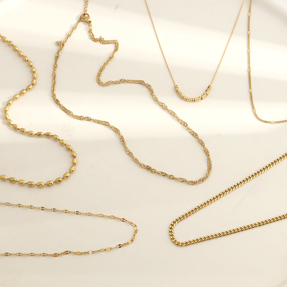 מארז 6 שרשראות הטרנדי ״לורין״ | לוק חדש בכל יום - Pura Vida