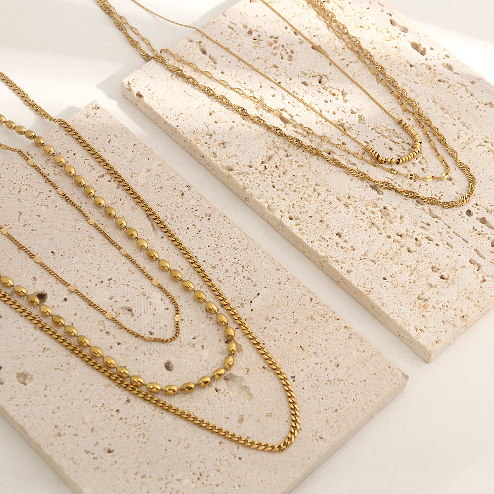 מארז 6 שרשראות הטרנדי ״לורין״ | לוק חדש בכל יום - Pura Vida