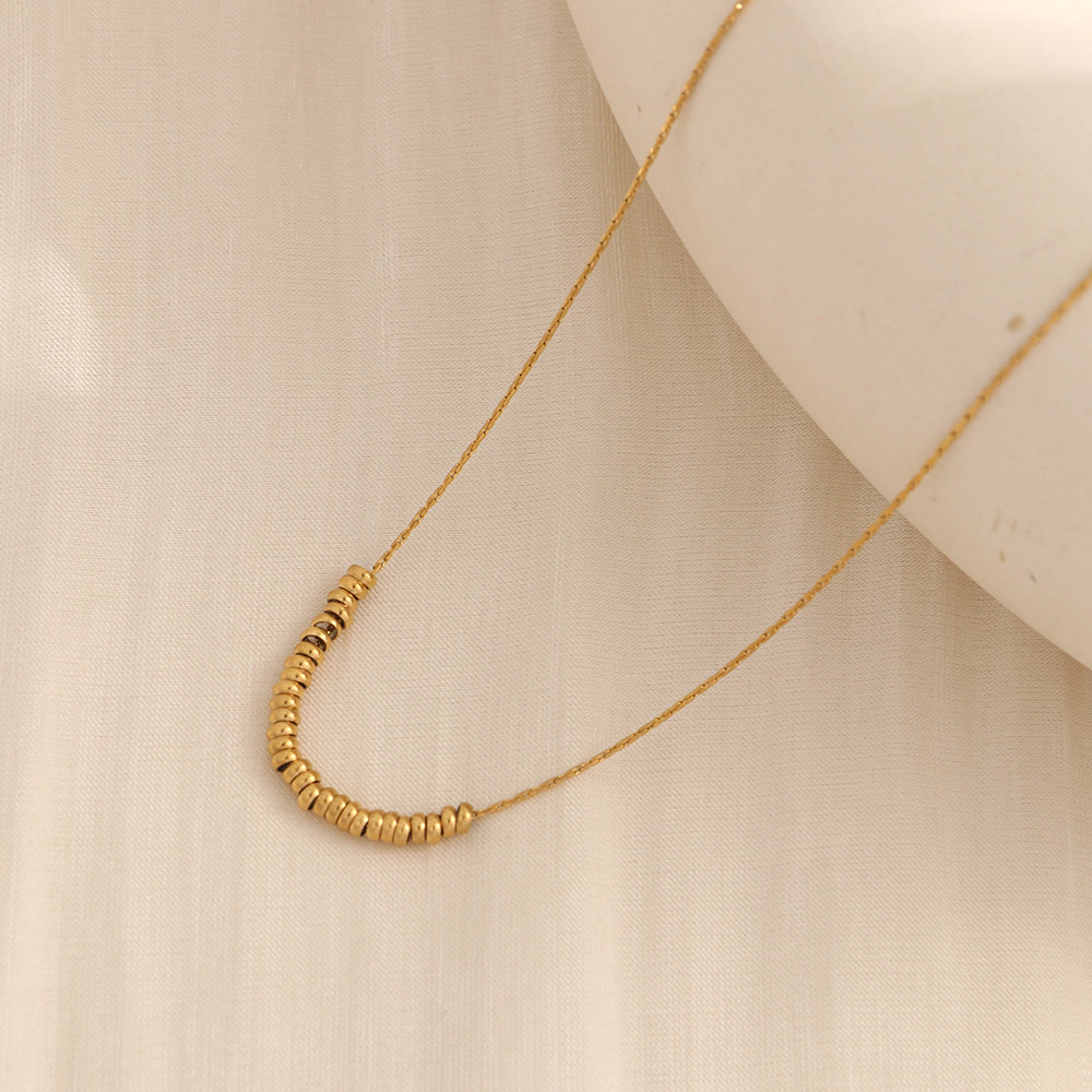 מארז 6 שרשראות הטרנדי ״לורין״ | לוק חדש בכל יום - Pura Vida