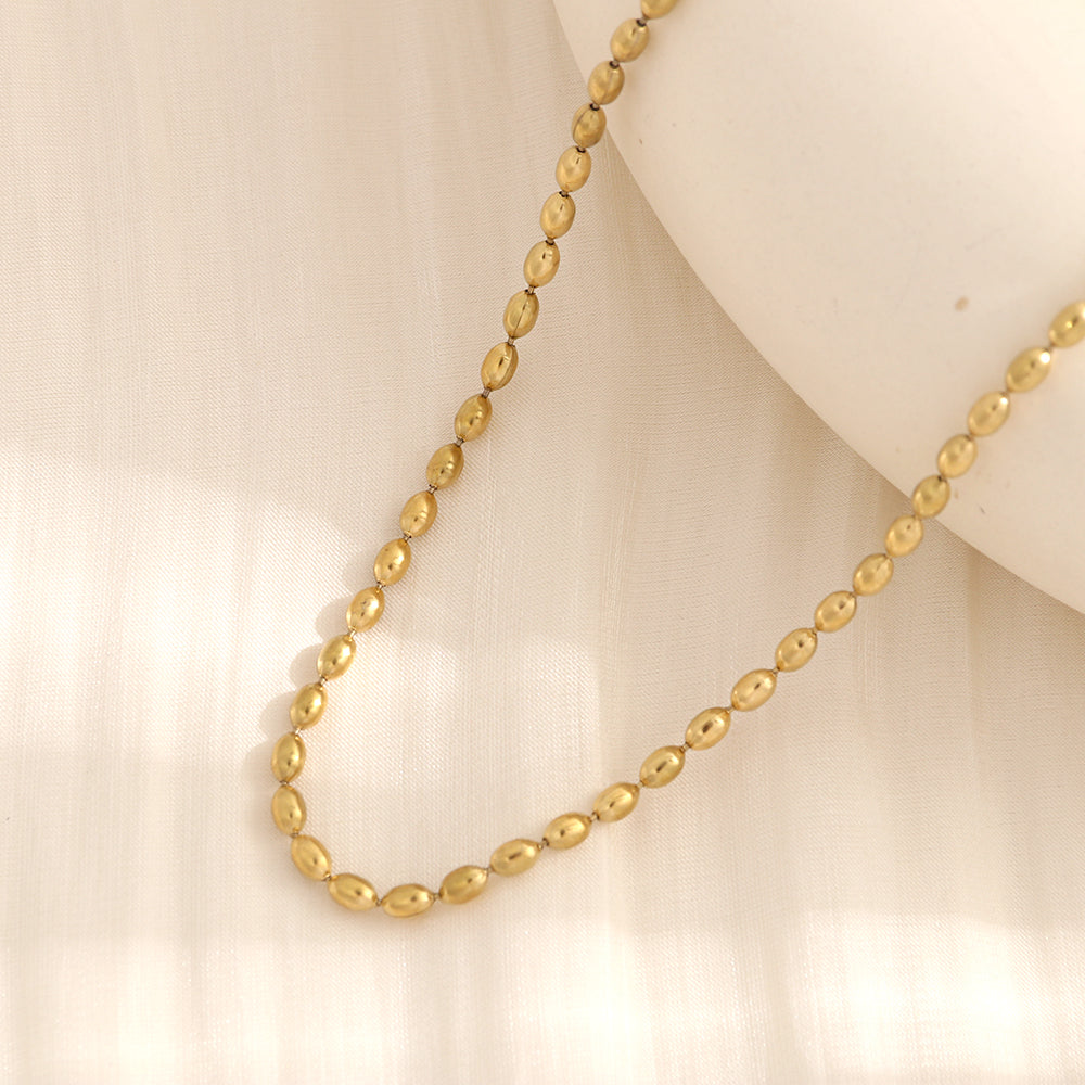 מארז 6 שרשראות הטרנדי ״לורין״ | לוק חדש בכל יום - Pura Vida