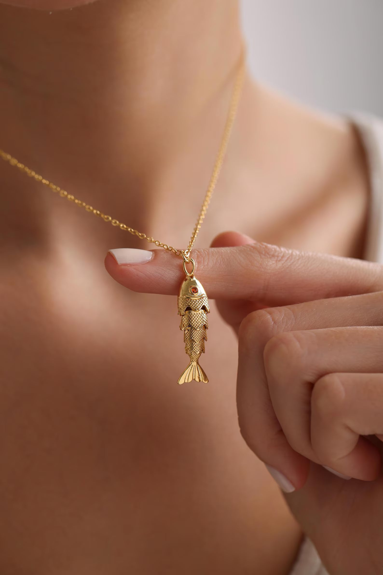 שרשרת דג ״Luck Fish" | ברכה ומזל טוב - Pura Vida